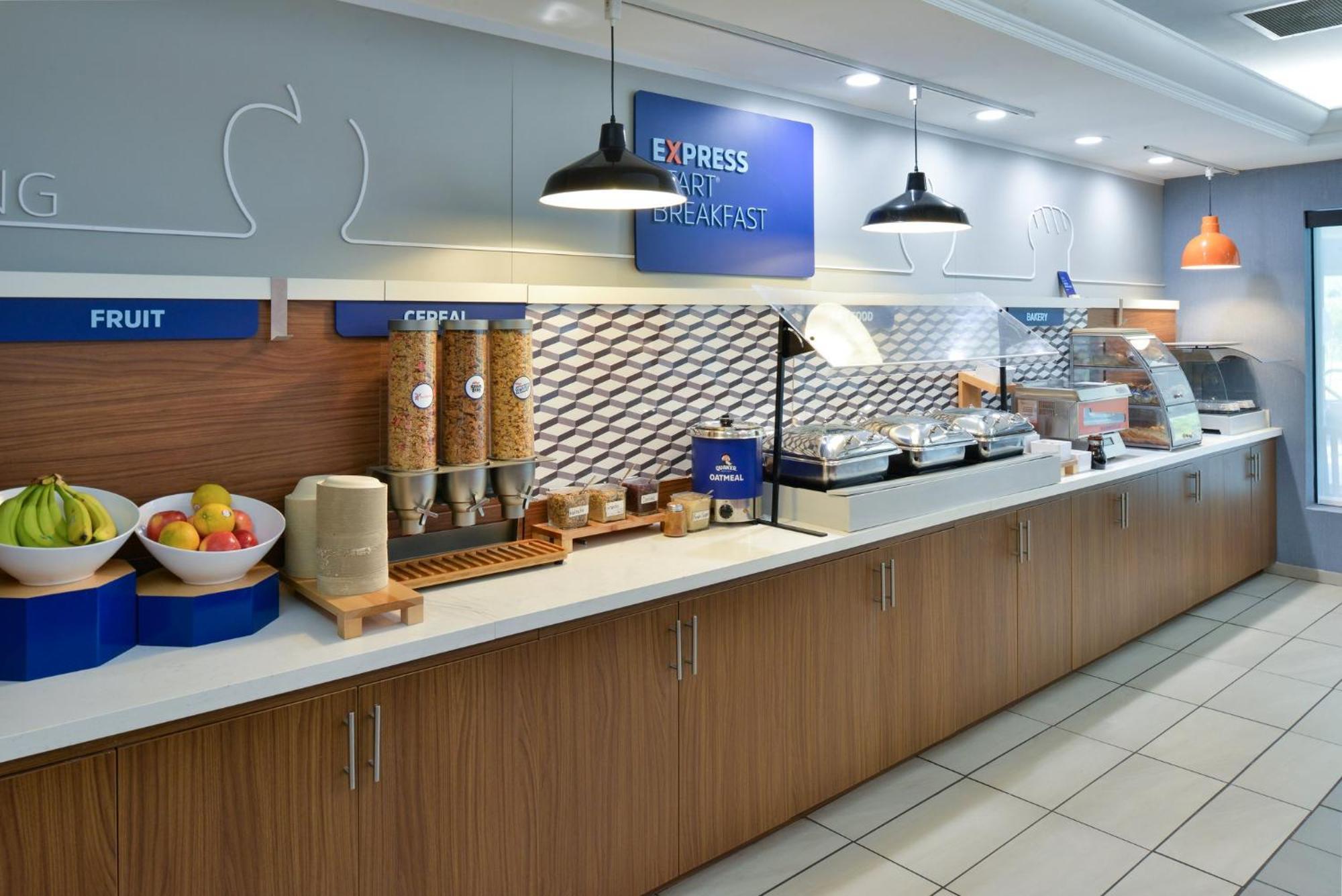 Holiday Inn Express Lewisburg - New Columbia By Ihg Luaran gambar